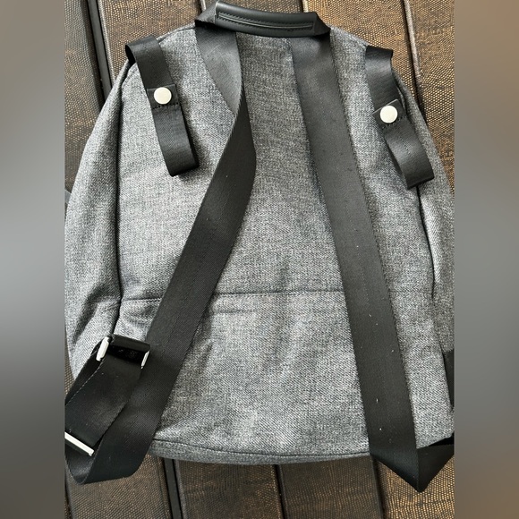 UPPABaby Diaper Changing Backpack - Picture 5 of 7